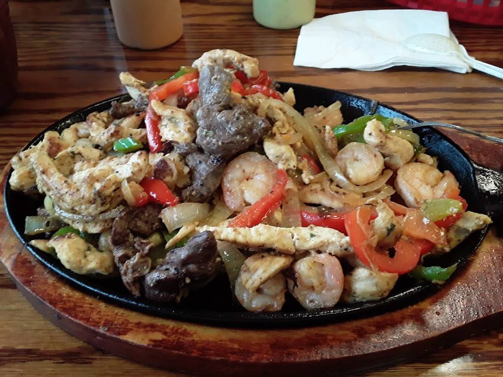 El Pueblo | restaurant | 525 E Jefferson Blvd, Dallas, TX 75203, USA | 2149463070 OR +1 214-946-3070