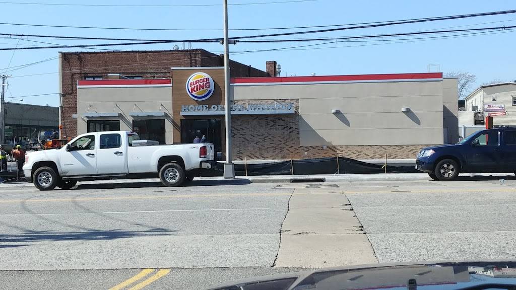 Burger King | restaurant | 21 E Merrick Rd, Freeport, NY 11520, USA | 8663942493 OR +1 866-394-2493