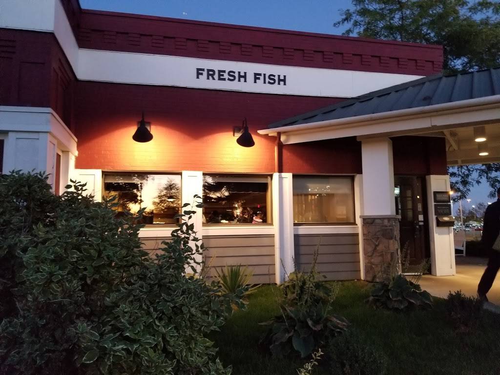 Red Lobster | restaurant | 1790 The Queensway, Etobicoke, ON M9C 5H5, Canada | 4166209990 OR +1 416-620-9990