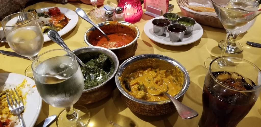 The Curry Club | restaurant | 10 Woods Corner Rd, Setauket- East Setauket, NY 11733, USA | 6317514845 OR +1 631-751-4845