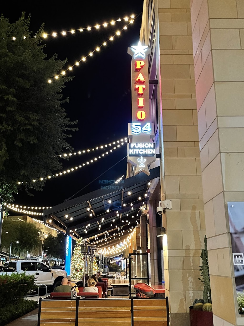 Patio 54 Fusion Kitchen | restaurant | 5415 E High St Suite 101, Phoenix, AZ 85054, USA | 4806878026 OR +1 480-687-8026