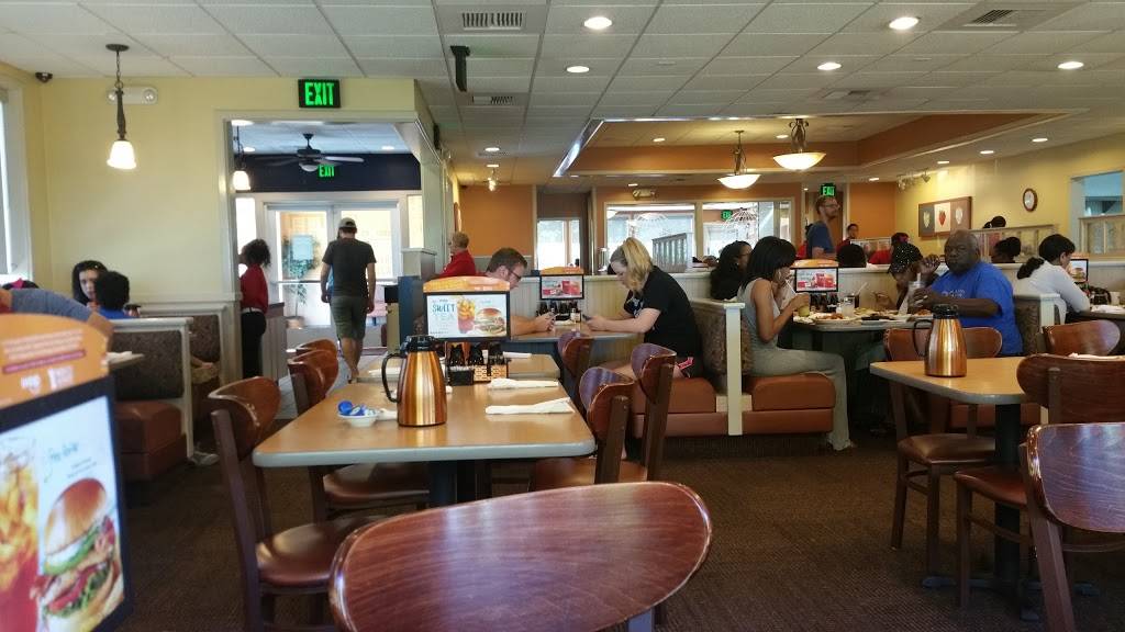 IHOP | restaurant | 5201 N Classen Blvd, Oklahoma City, OK 73118, USA | 4058404467 OR +1 405-840-4467