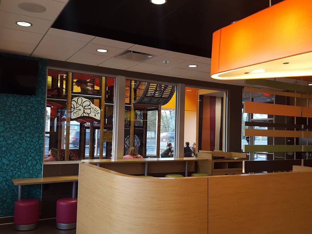 McDonalds | cafe | 709 S West 1st St, Canby, OR 97013, USA | 5032327005 OR +1 503-232-7005