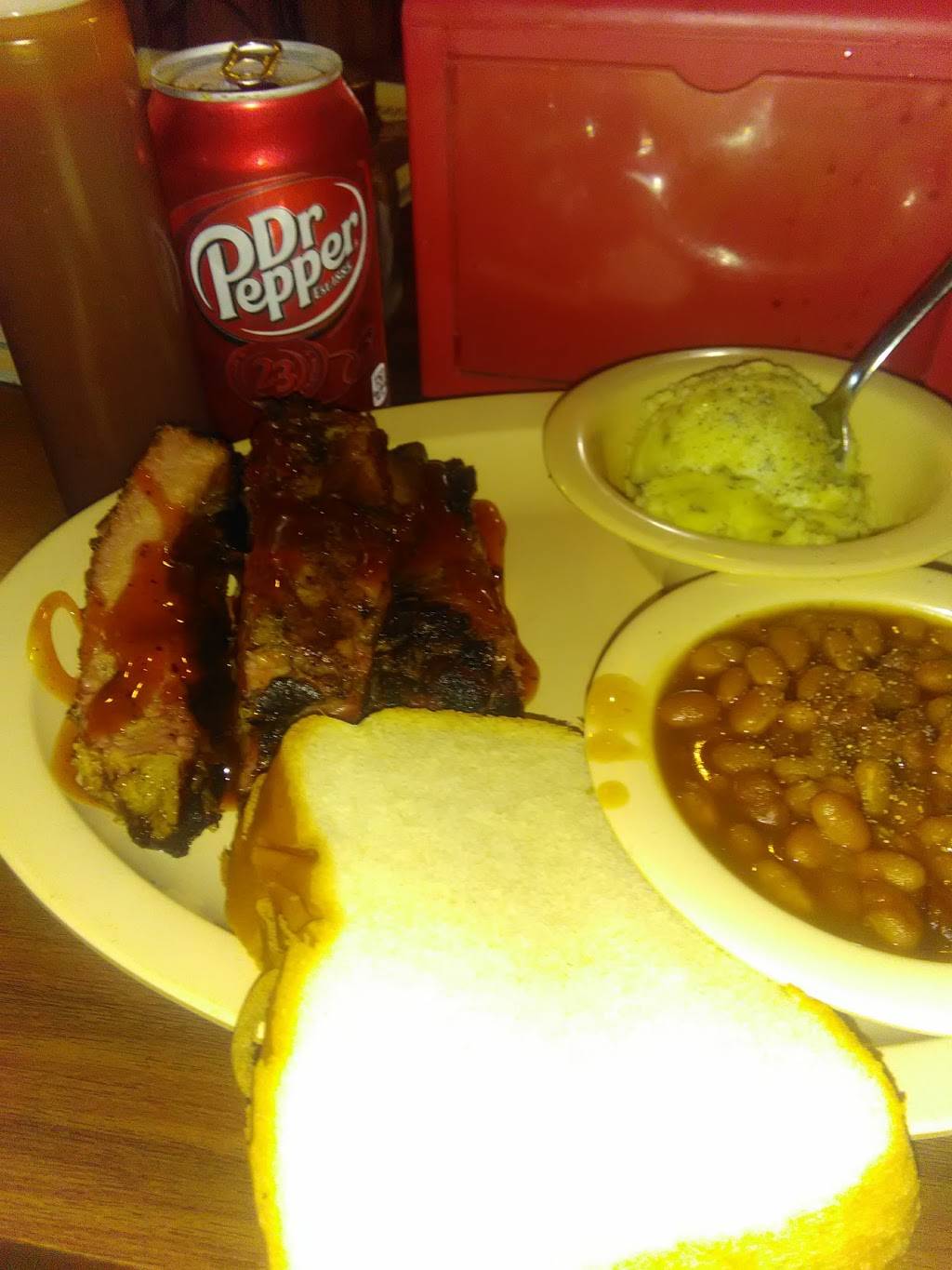 Kipz BBQ | restaurant | 1509 Evans Ave, Fort Worth, TX 76104, USA | 8178775479 OR +1 817-877-5479
