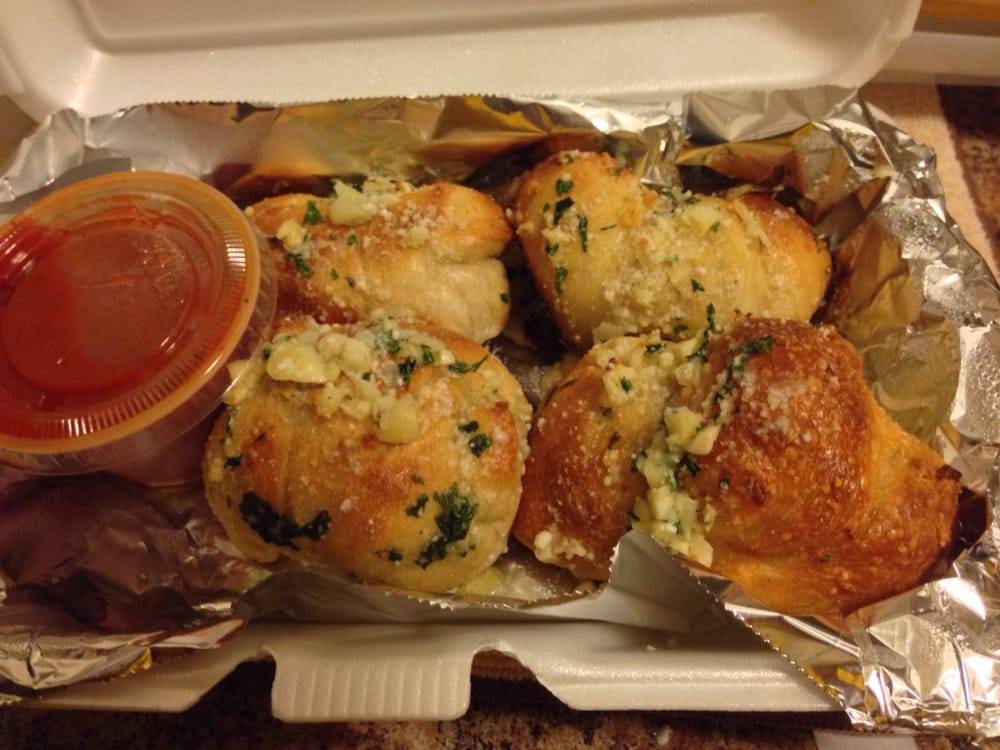 Avellino Pizza & Pasta | restaurant | 15 E Hartsdale Ave, Hartsdale, NY 10530, USA | 9144281926 OR +1 914-428-1926