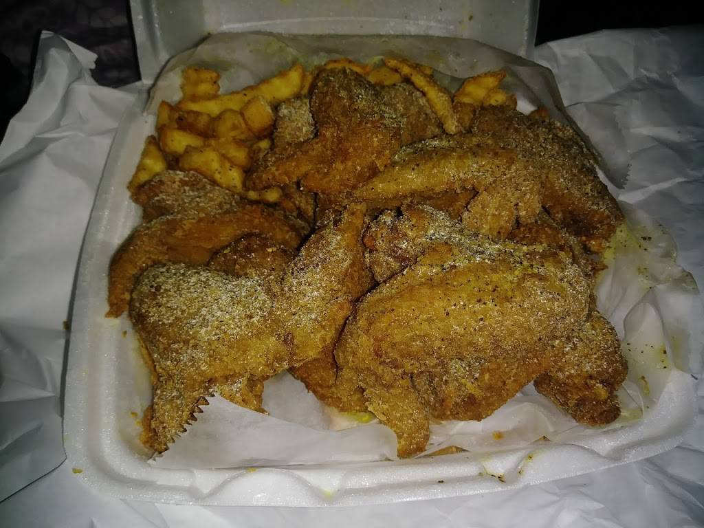 Chicago Steak & Lemonade | restaurant | 2124 W Broadway, Louisville, KY 40211, USA | 5024505300 OR +1 502-450-5300