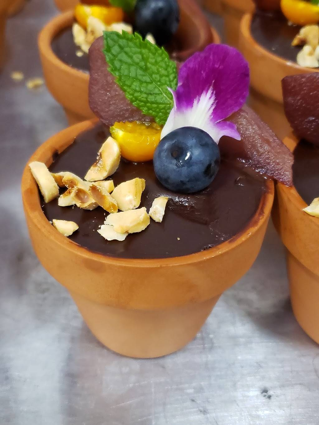 Danziger Kosher Catering | restaurant | 3931 S Leavitt St, Chicago, IL 60609, USA | 8479821818 OR +1 847-982-1818