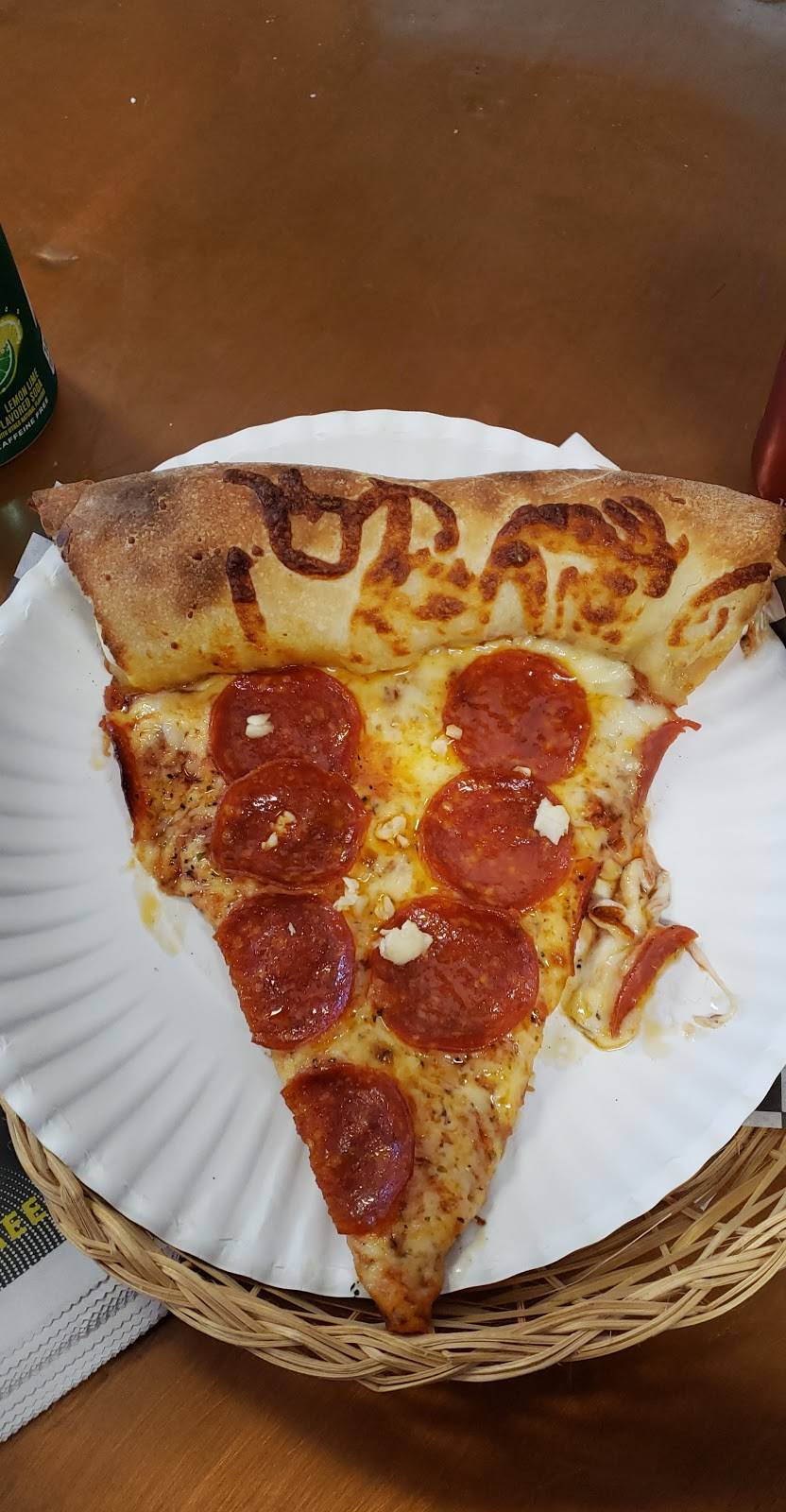 Pieces | Pizza By the Slice | restaurant | 1309 21st St, Sacramento, CA 95811, USA | 9164411949 OR +1 916-441-1949