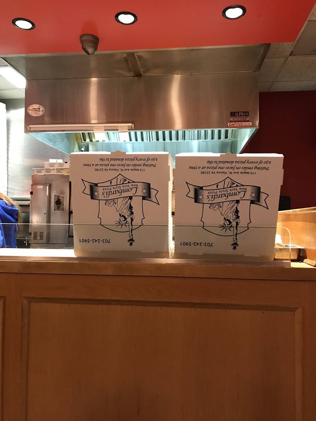 Lombardis Pizza | restaurant | 115 Park St, Vienna, VA 22180, USA | 7032425901 OR +1 703-242-5901