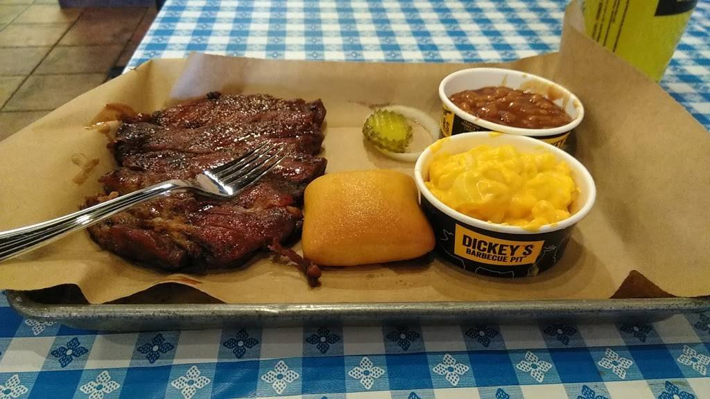 Dickeys Barbecue Pit | meal delivery | 61103 Airport Rd, Slidell, LA 70460, USA | 9857200070 OR +1 985-720-0070