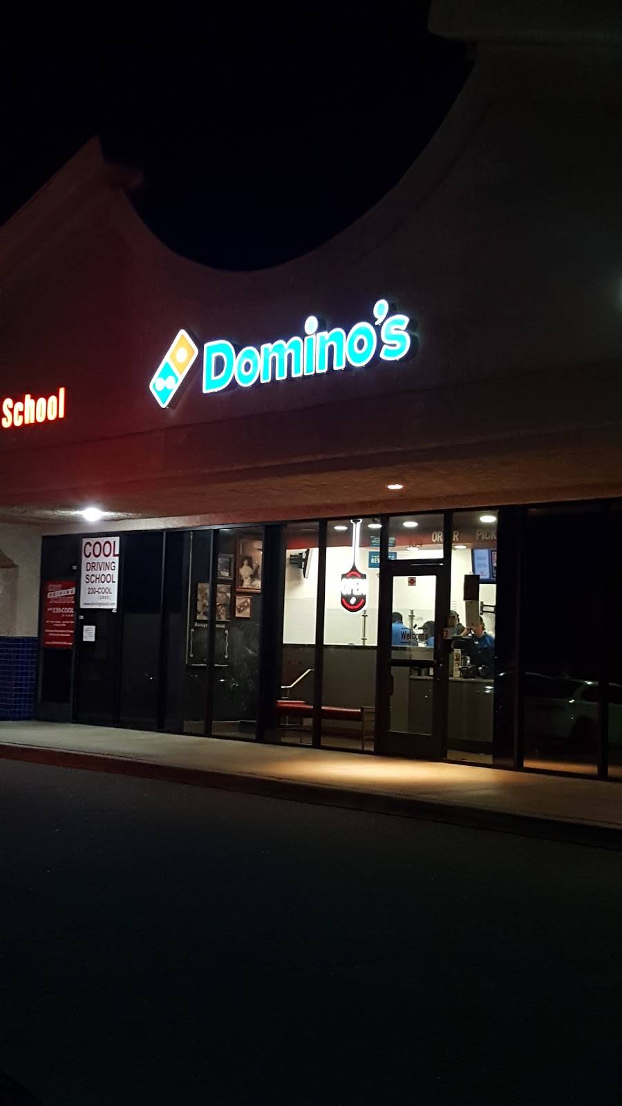 Dominos Pizza | meal delivery | 2220 N Moorpark Rd Ste 104, Thousand Oaks, CA 91360, USA | 8054966221 OR +1 805-496-6221