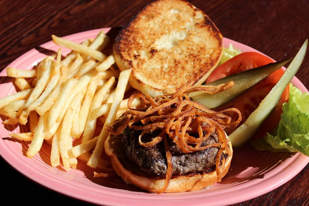 Silver Cloud Restaurant & Karaoke Bar | night club | 1994 Lombard St, San Francisco, CA 94123, USA | 4159221977 OR +1 415-922-1977