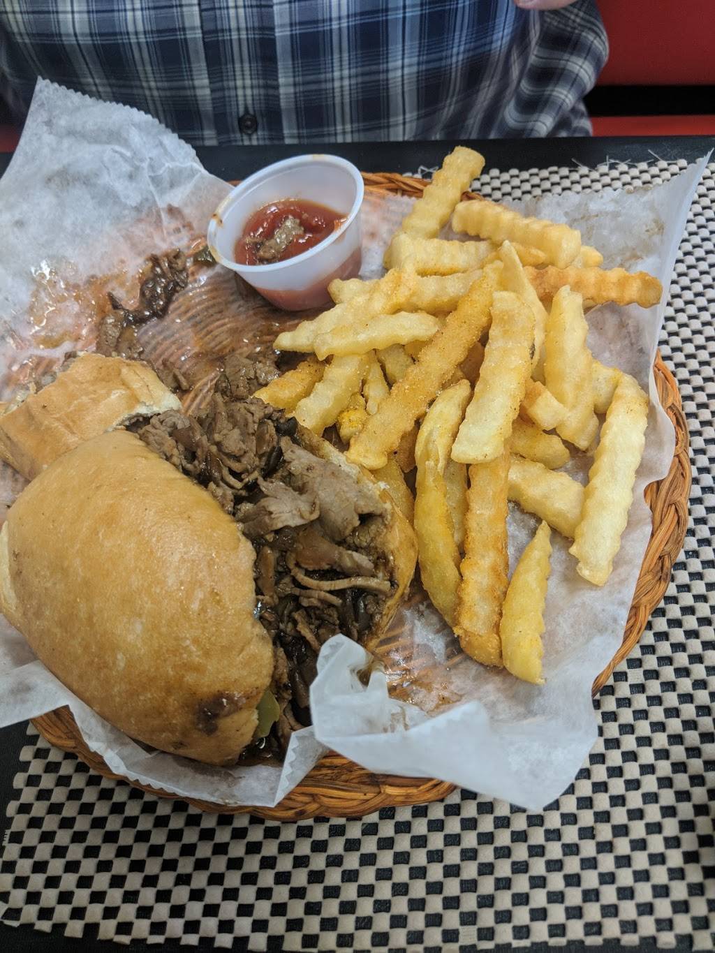 Jeffreys Signature Sandwiches and Catering | restaurant | 10710 Kingston Pike, Knoxville, TN 37934, USA | 8656711113 OR +1 865-671-1113