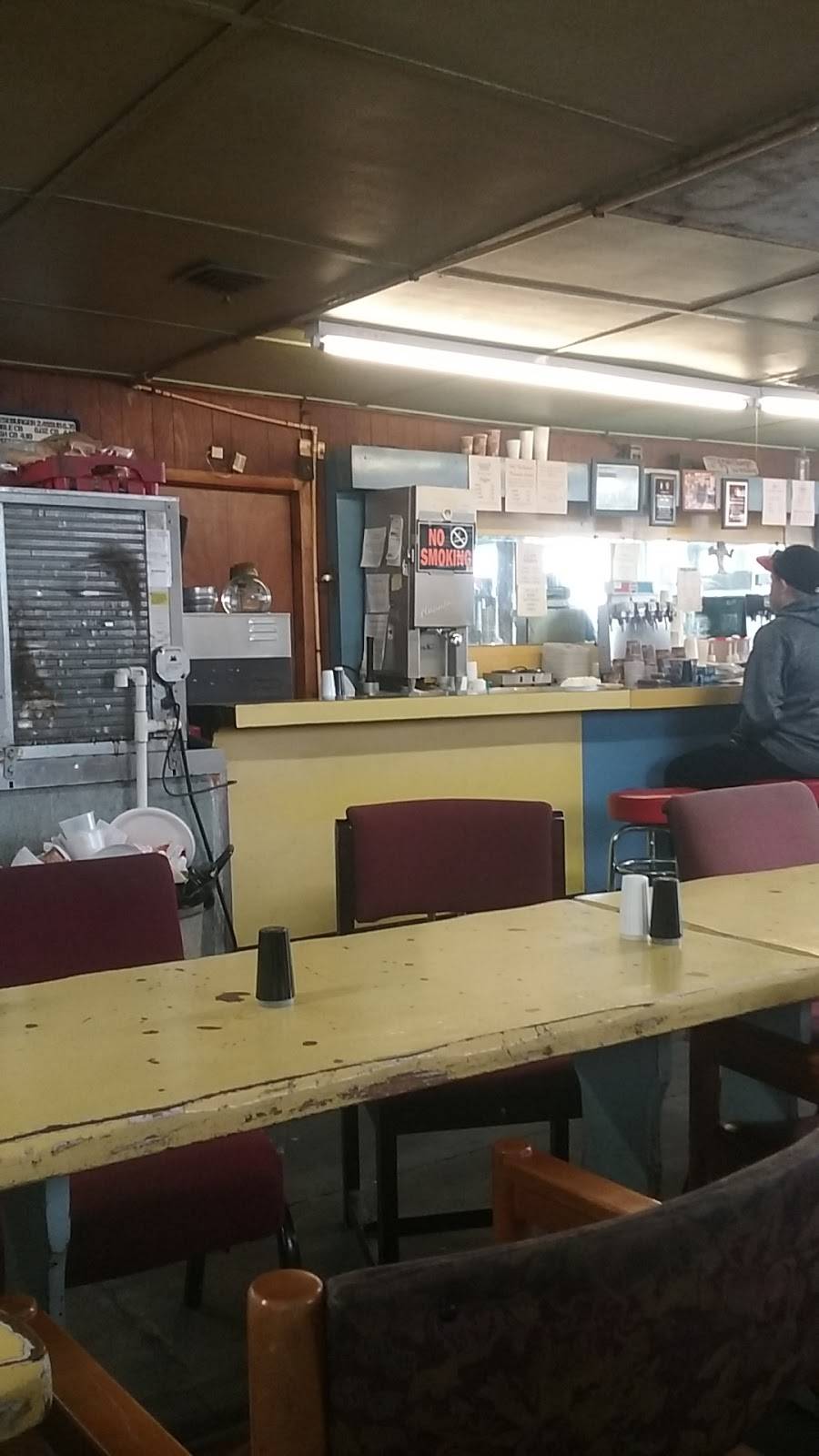 Gordons | restaurant | 831 W Main St, Crisfield, MD 21817, USA | 4109680566 OR +1 410-968-0566