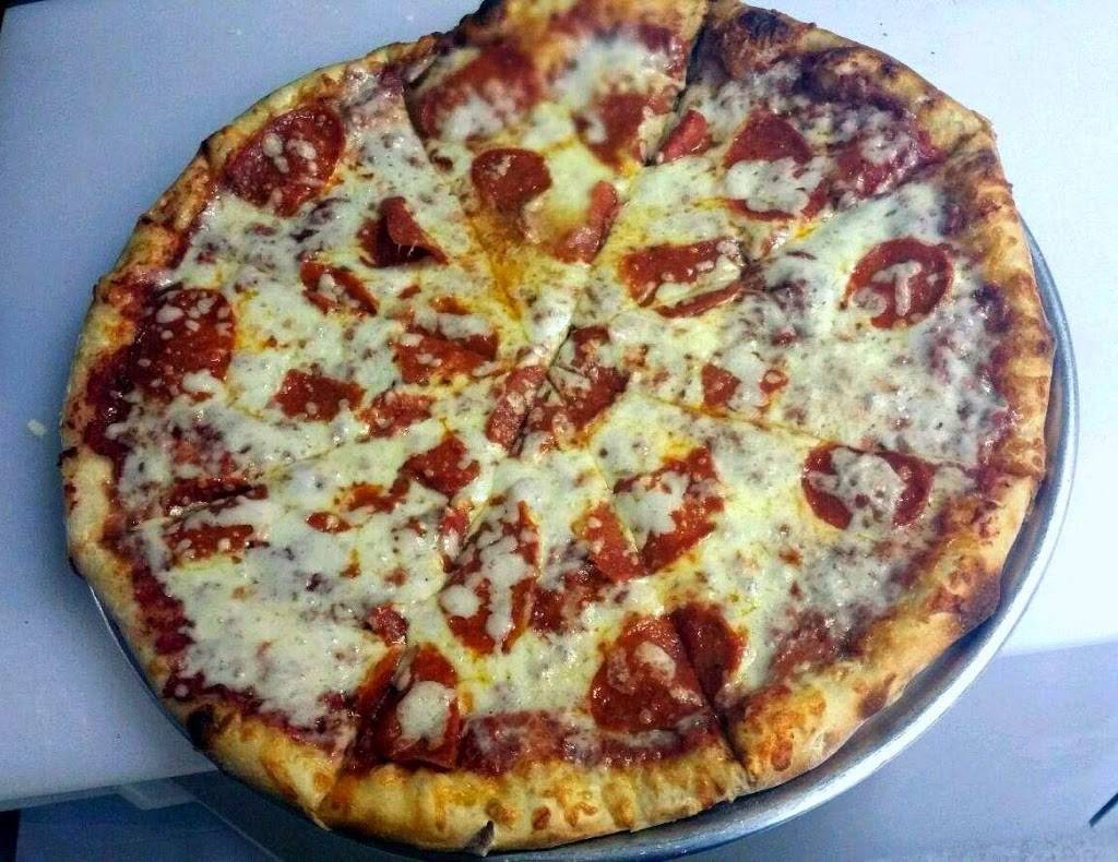 Seve-N-Dots | restaurant | 40 E Louther St, Carlisle, PA 17013, USA | 7172490333 OR +1 717-249-0333