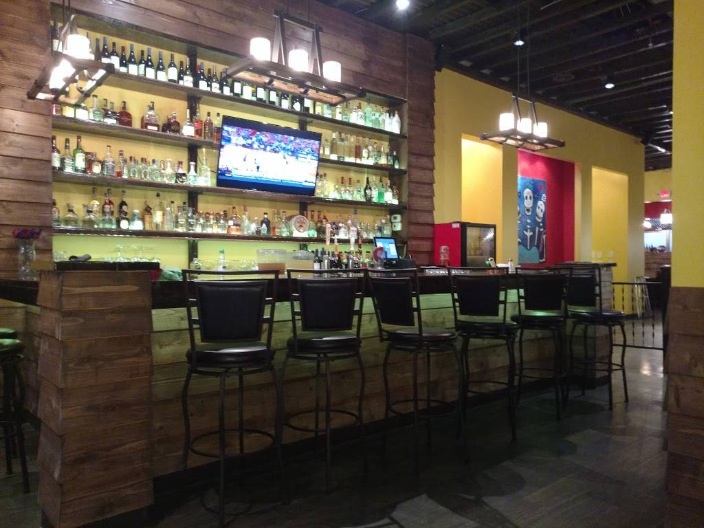 Los Agaves Grill | restaurant | 5965 W Broadway, McCordsville, IN 46055, USA | 3175894777 OR +1 317-589-4777