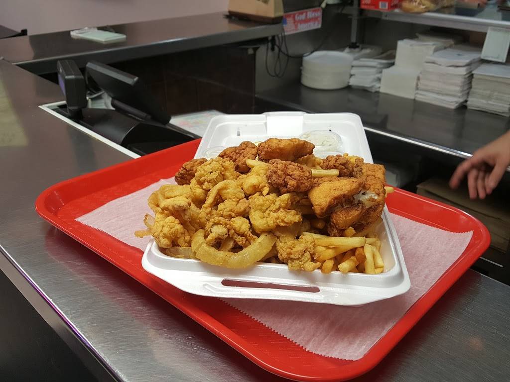 MIKES PLACE | restaurant | 237 Hamilton St, Saugus, MA 01906, USA | 7812338260 OR +1 781-233-8260