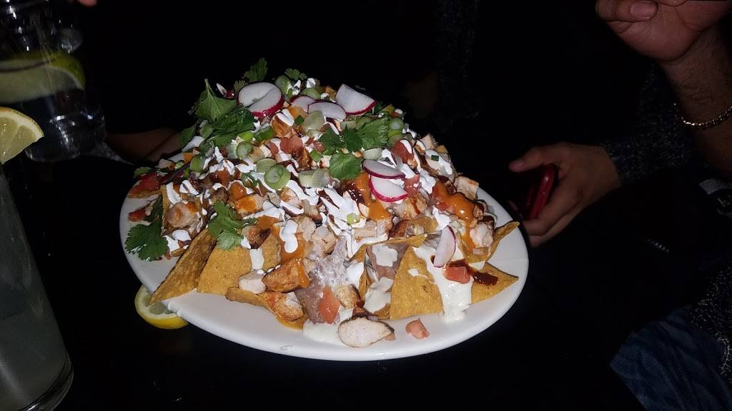 El Cortez | restaurant | 17 Ingraham St, Brooklyn, NY 11206, USA | 3475992976 OR +1 347-599-2976