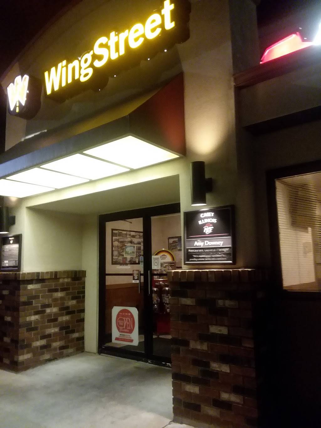 Pizza Hut | restaurant | 927 N Rte 49, Casey, IL 62420, USA | 2179325717 OR +1 217-932-5717