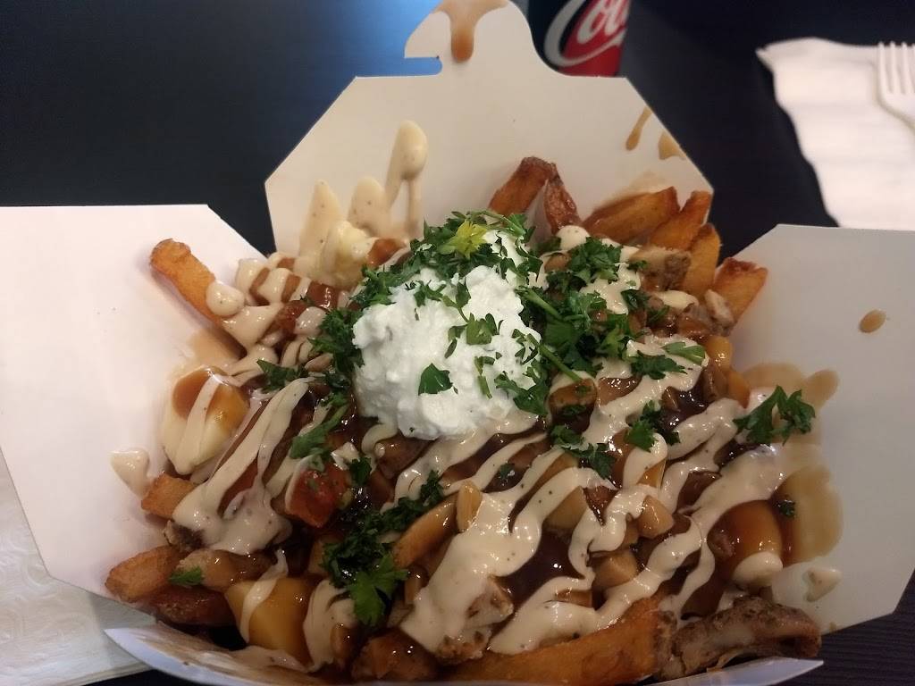 The Enchanted Poutinerie | meal takeaway | 730 Wilson Ave, North York, ON M3K 1E2, Canada | 4169011993 OR +1 416-901-1993