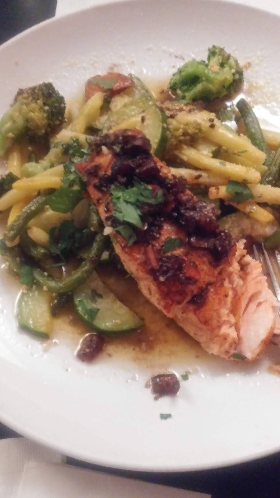 Porcellis Italian Bistro | restaurant | 1801 E 9th St, Cleveland, OH 44114, USA | 2165742270 OR +1 216-574-2270