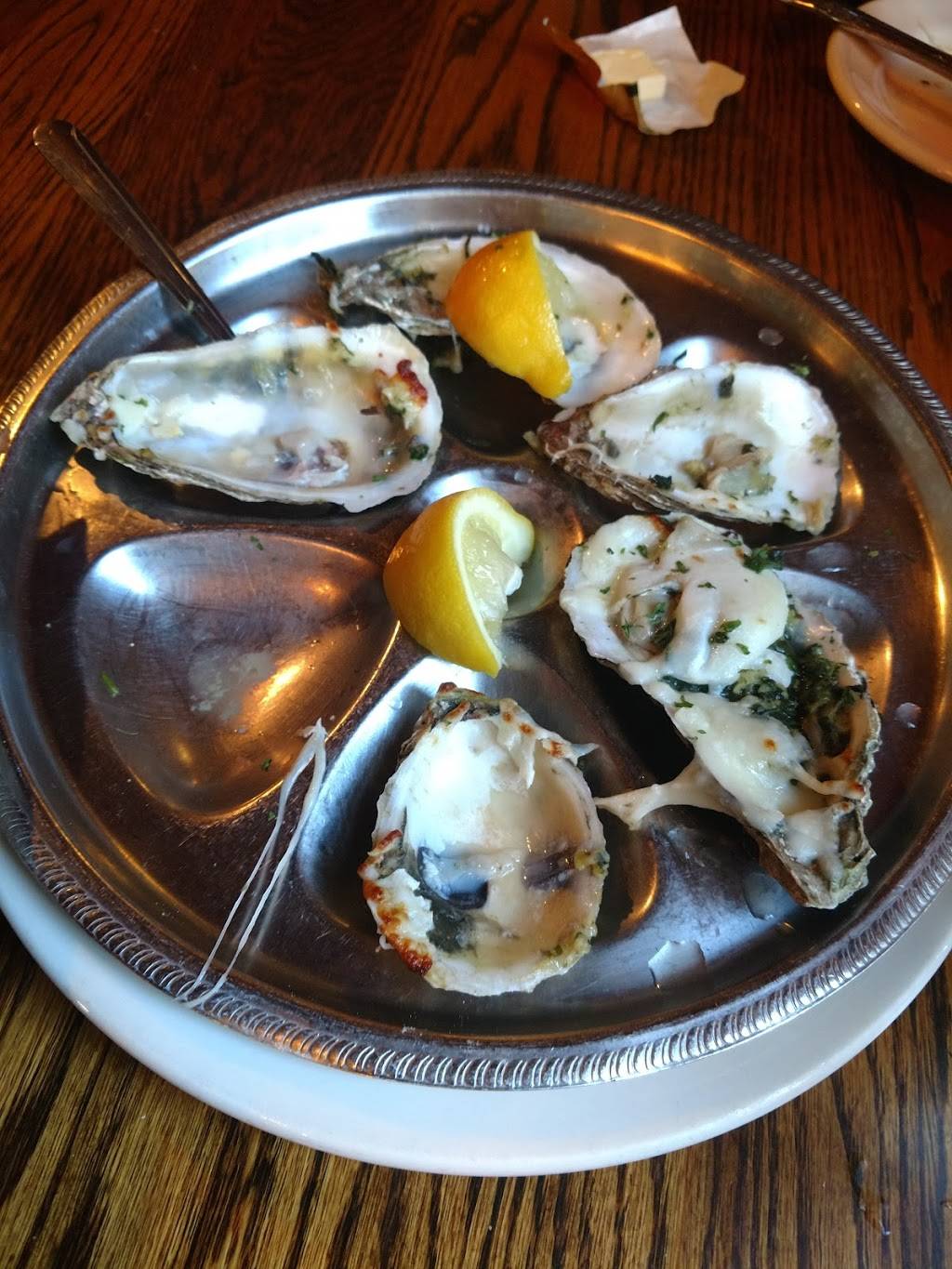 Jays Seafood | restaurant | 225 E 6th St, Dayton, OH 45402, USA | 9372222892 OR +1 937-222-2892