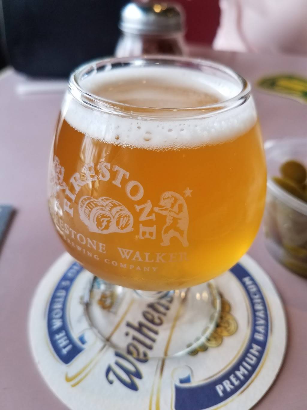 B Cs Pizza & Beer | restaurant | 1315 Shaw Ave, Clovis, CA 93612, USA | 5592977800 OR +1 559-297-7800