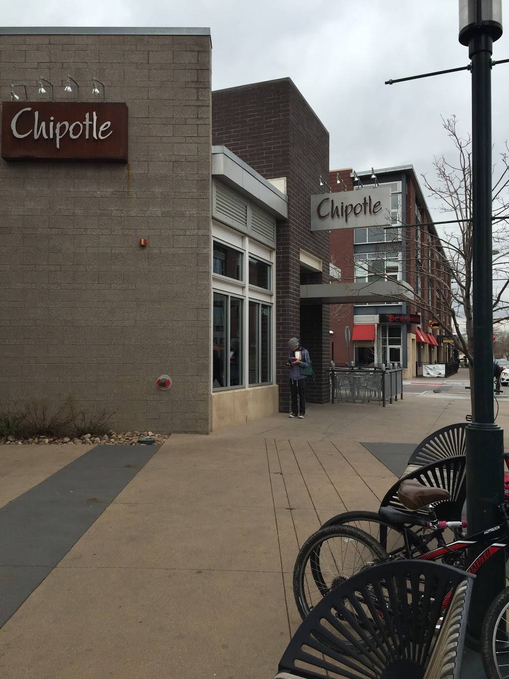 Chipotle Mexican Grill | restaurant | 7400 E 29th Ave, Denver, CO 80238, USA | 3033160469 OR +1 303-316-0469