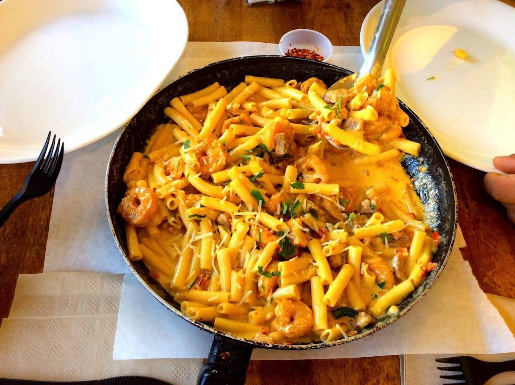 Los Gemelos Deli & Restaurant | restaurant | 47 Stevens St, Norwalk, CT 06850, USA | 2038310860 OR +1 203-831-0860