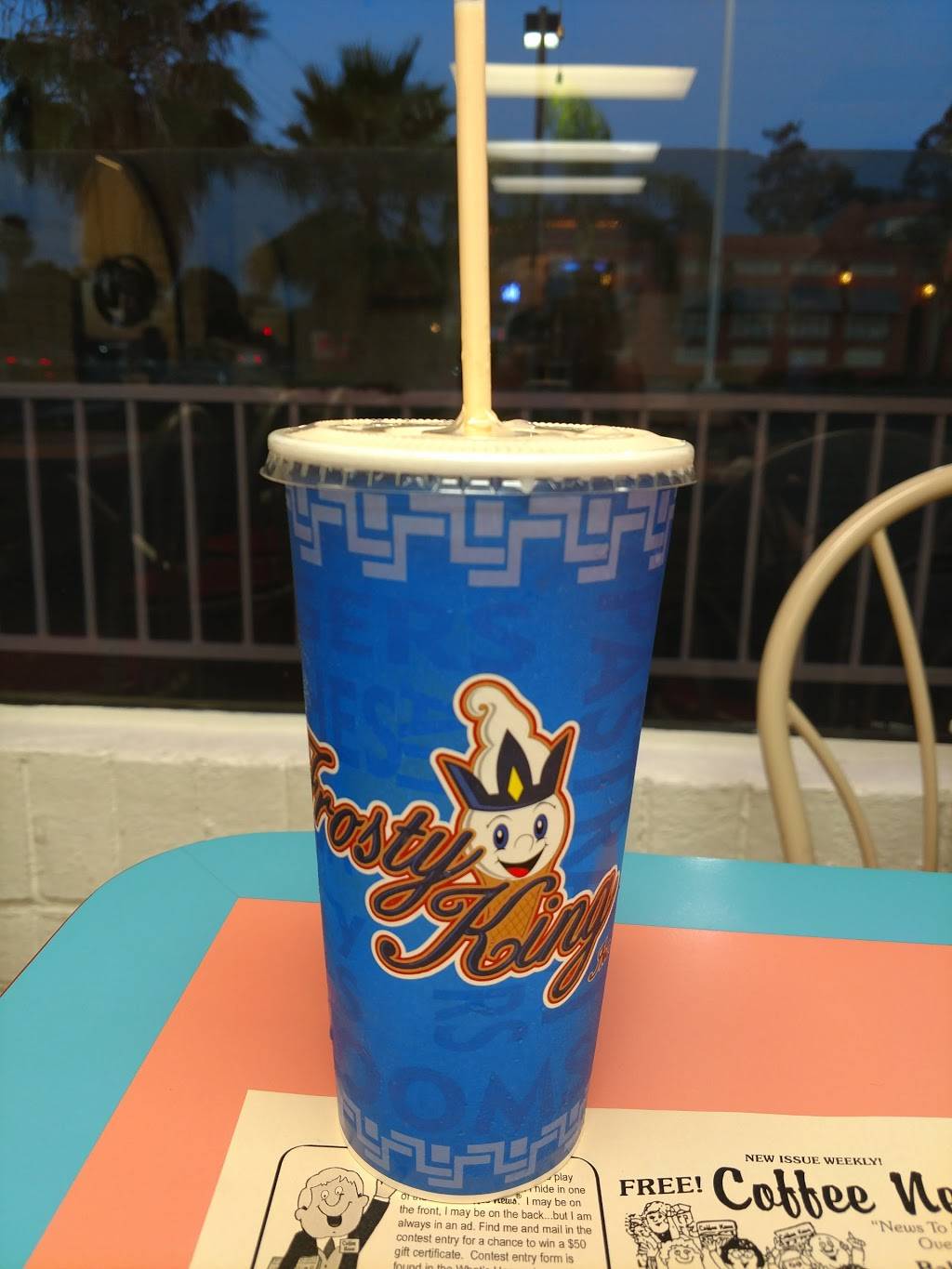 Frosty King | restaurant | 3921 Auburn St, Bakersfield, CA 93306, USA | 6618739300 OR +1 661-873-9300