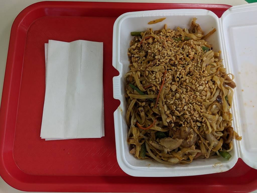 Noodle Wok | restaurant | 600 Burnhamthorpe Rd W, Mississauga, ON L5B 2C4, Canada | 9058968915 OR +1 905-896-8915