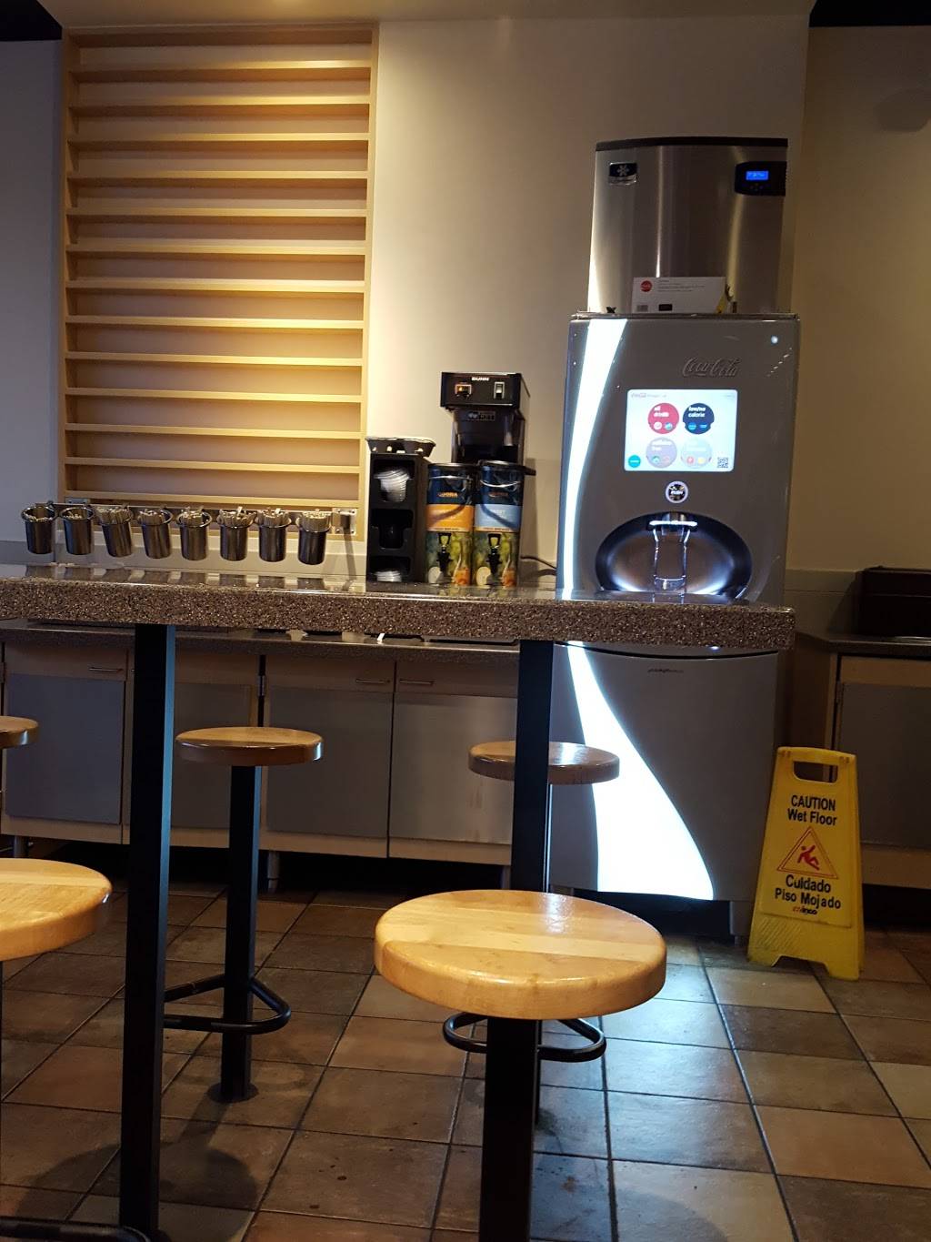 QDOBA Mexican Eats | restaurant | 42967 Woodward Ave, Bloomfield Twp, MI 48304, USA | 2488741876 OR +1 248-874-1876