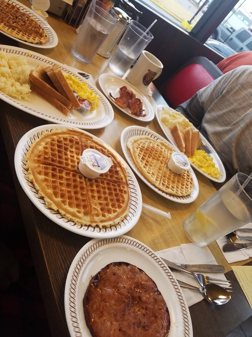 Waffle House | meal takeaway | 5255 Summer Ave, Memphis, TN 38122, USA | 9017679674 OR +1 901-767-9674