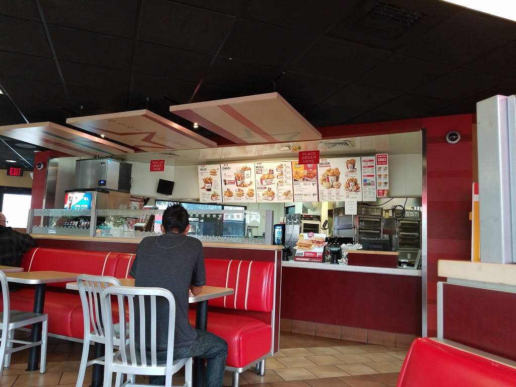 KFC | restaurant | 10061 Magnolia Ave, Riverside, CA 92503, USA | 9516890573 OR +1 951-689-0573