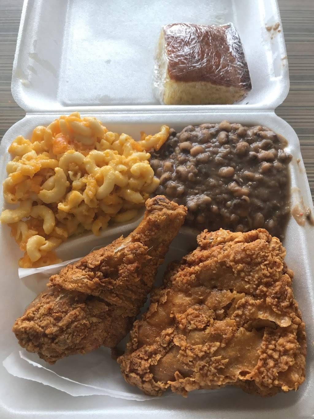 Pennys Southern Style | restaurant | 606 Page Blvd, Springfield, MA 01104, USA | 4133018178 OR +1 413-301-8178