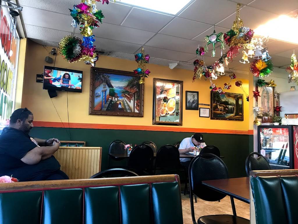 La Casa Del Burrito | restaurant | 1384 US-287, Broomfield, CO 80020, USA | 3034653567 OR +1 303-465-3567