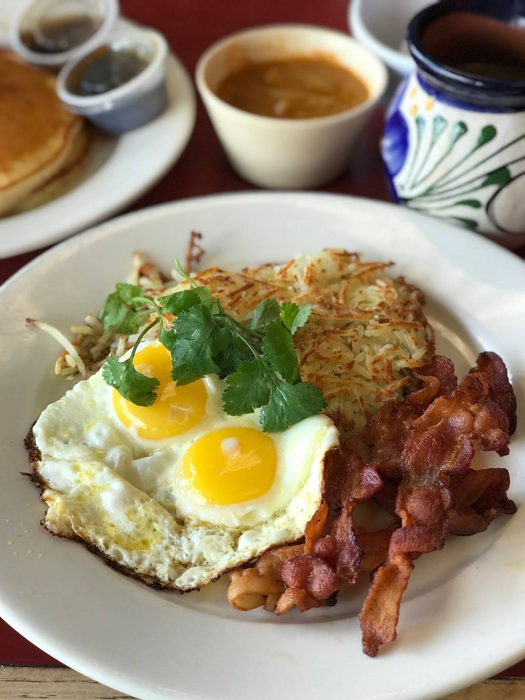 Clios Restaurant | restaurant | 15749 North Fwy, Houston, TX 77090, USA | 2818754745 OR +1 281-875-4745