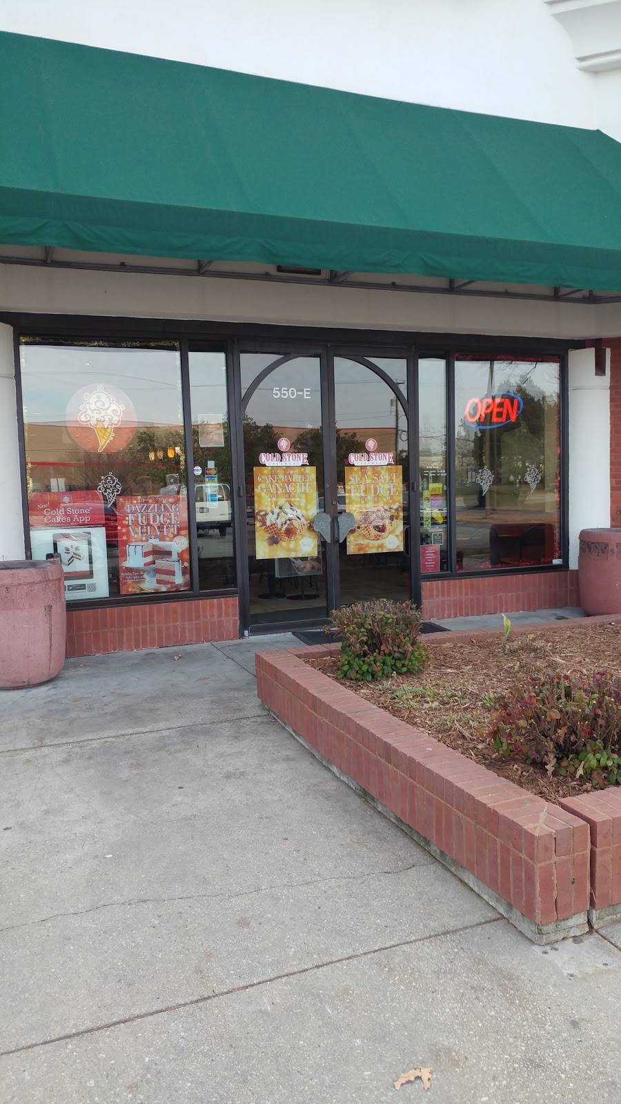 Cold Stone Creamery | bakery | 550 Oyster Point Rd Ste E, Newport News, VA 23602, USA | 7572690550 OR +1 757-269-0550