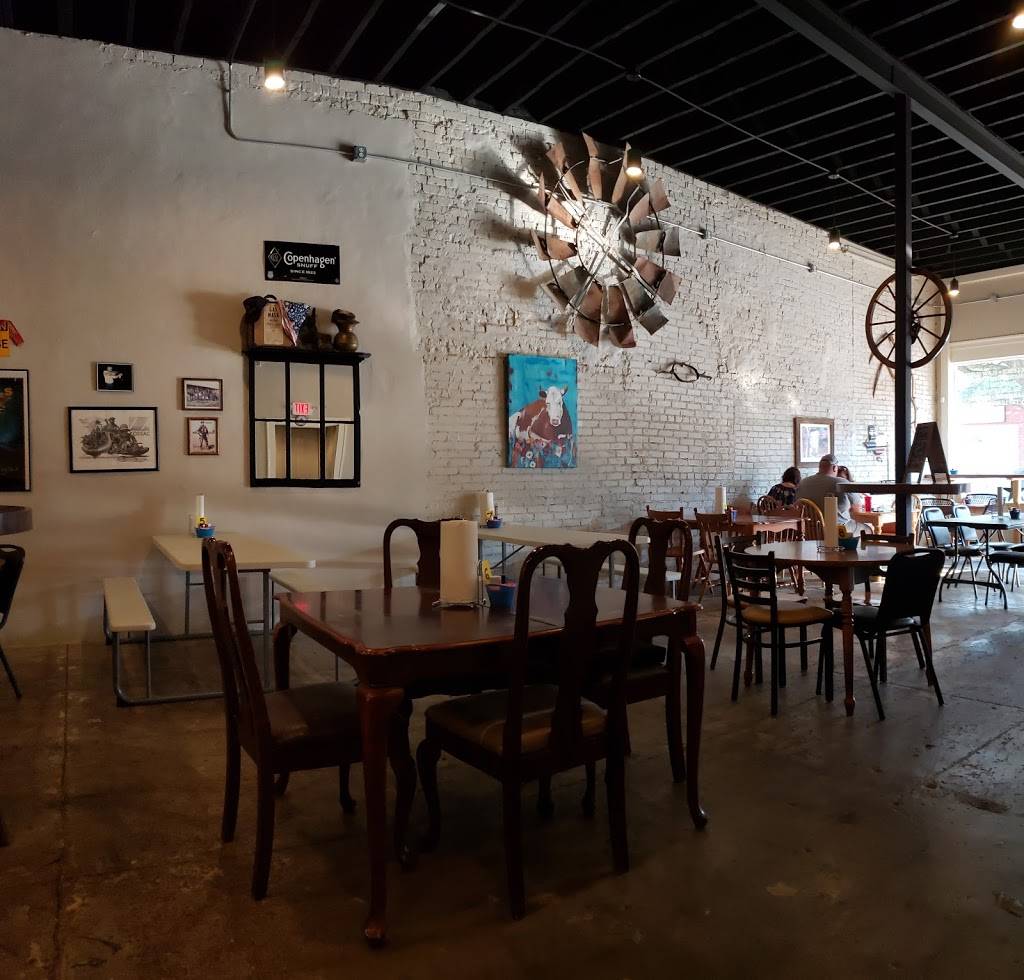 Taylor Smokehouse | restaurant | 211 S Beaton St, Corsicana, TX 75110, USA | 2547097353 OR +1 254-709-7353