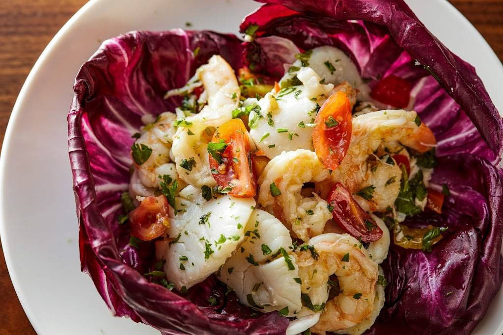 Hearth & Crust | restaurant | 3608 W Irving Park Rd, Chicago, IL 60618, USA | 7735164800 OR +1 773-516-4800