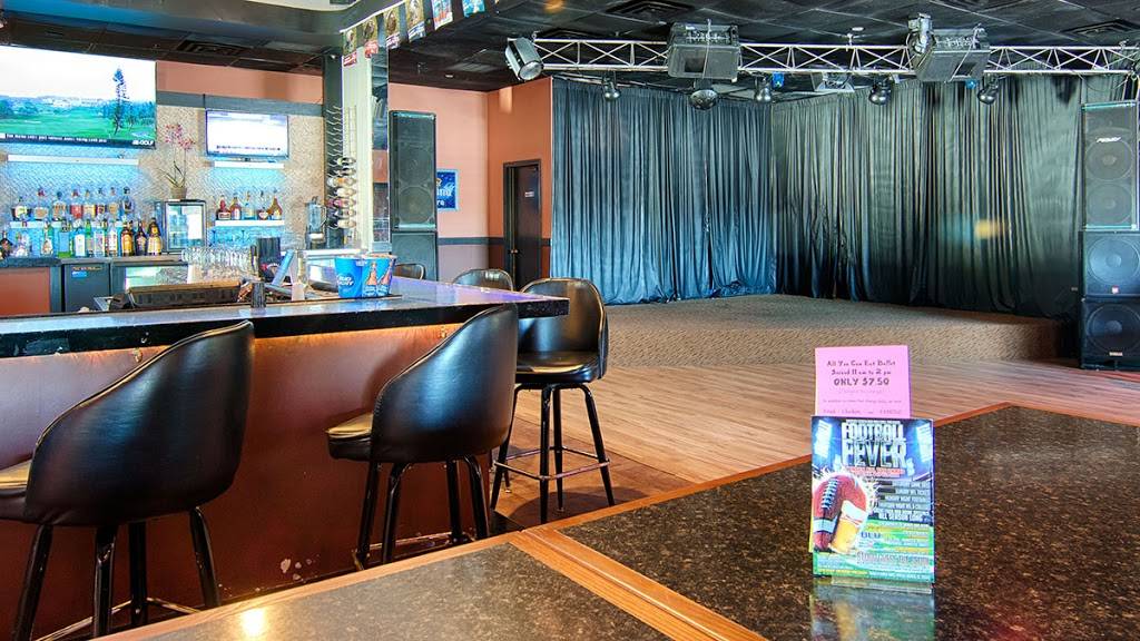 Whiskey Beach Bar & Grill | restaurant | 9668 N Kings Hwy, Myrtle Beach, SC 29572, USA | 8437121724 OR +1 843-712-1724