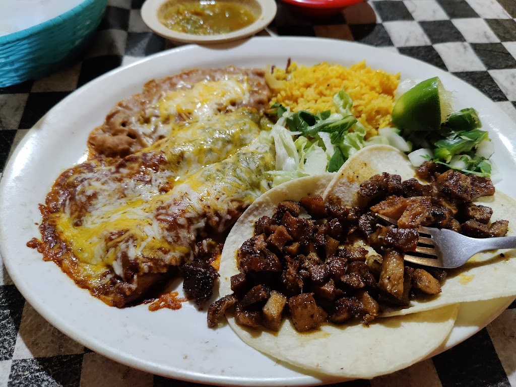 El Banquete | restaurant | 1802 Rankin Hwy, Midland, TX 79701, USA | 4326200123 OR +1 432-620-0123
