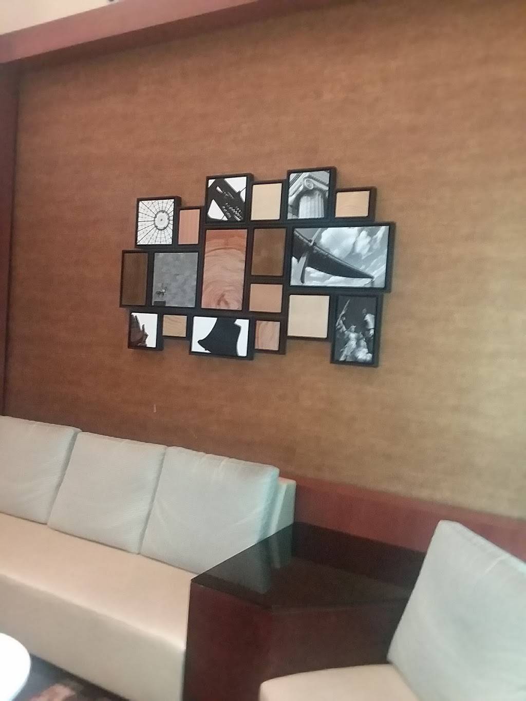 Aviation Grill | restaurant | Terminal B, Arrivals Rd, Philadelphia, PA 19153, USA | 2154929000 OR +1 215-492-9000