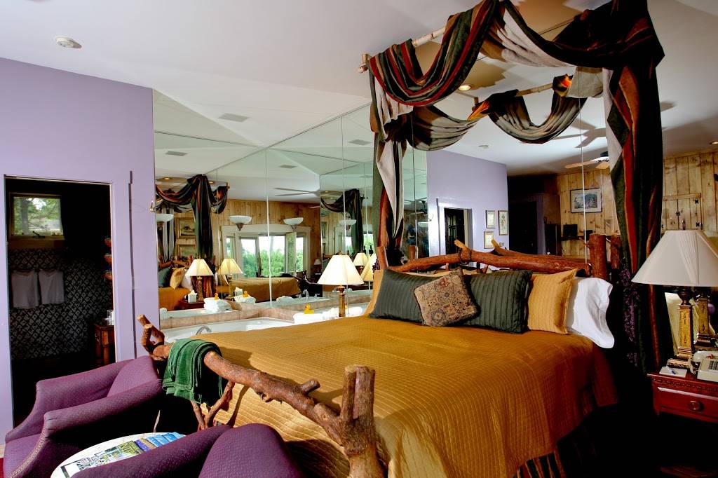 The Manor on Golden Pond | restaurant | 31 Manor Dr, Holderness, NH 03245, USA | 6039683348 OR +1 603-968-3348