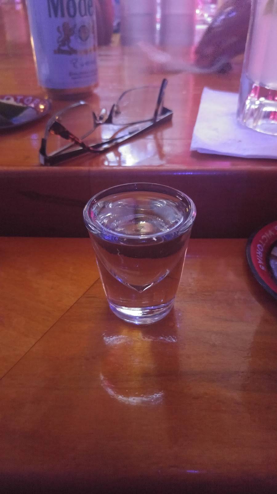 La Carreta Vieja | restaurant | 1339 W Greenfield Ave, Milwaukee, WI 53204, USA | 4142265419 OR +1 414-226-5419