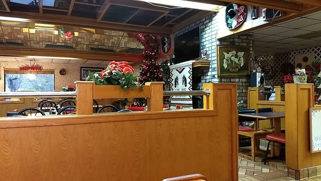 Los Dos Potrillos | restaurant | 401 TX-31, Chandler, TX 75758, USA | 9038496000 OR +1 903-849-6000