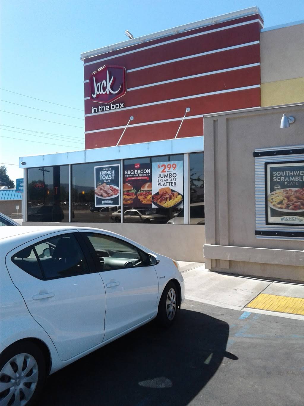 Jack in the Box | restaurant | 43628 W, 10th St W, Lancaster, CA 93534, USA | 6619420522 OR +1 661-942-0522