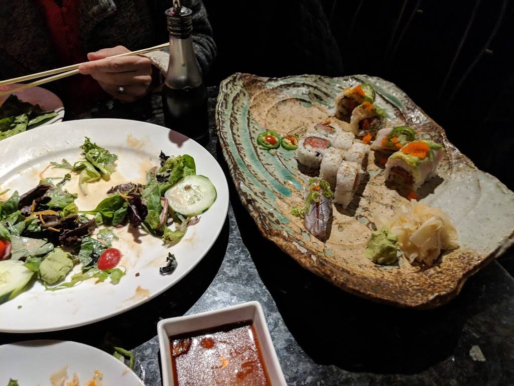 Tazu Sushi and Asian Cuisine | restaurant | 300 Fillmore St G, Denver, CO 80206, USA | 3033201672 OR +1 303-320-1672