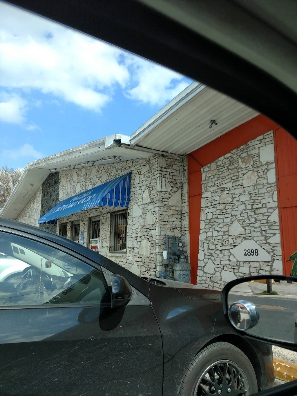 Plaza Mexican Restaurant | restaurant | 2898 Blanco Rd, San Antonio, TX 78201, USA | 2107354512 OR +1 210-735-4512