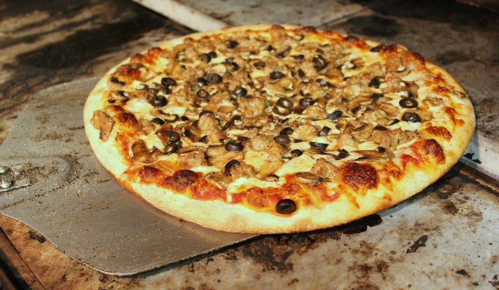 Four Corners Pizza & Pasta | meal delivery | 4203 Valley View Rd, El Sobrante, CA 94803, USA | 5102229925 OR +1 510-222-9925